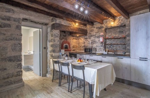 Santa Cruz House | Madeirense Villa in Santa Cruz