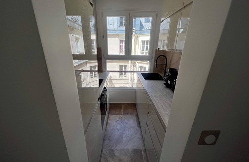 Chaussee-d'Antin Apartment | Madeleine Opéra - Superb Two Bedroom for 8 pax