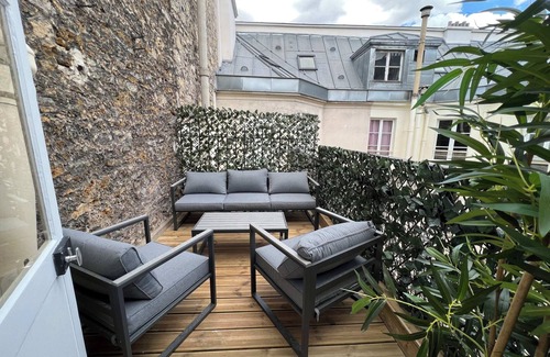 Chaussee-d'Antin Apartment | Madeleine Opéra - Superb Two Bedroom for 8 pax