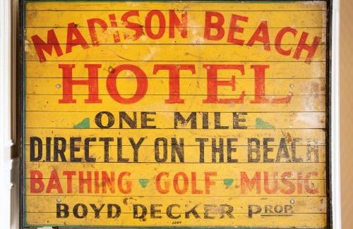 Madison Center Hotel | Madison Beach Hotel, Curio Collection by Hilton