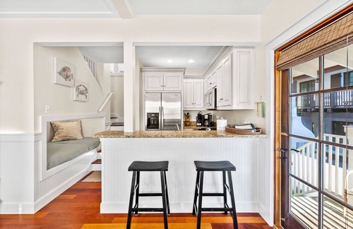 Rosemary Beach Apartment | Madison Carriage, South of 30-A in Rosemary Beach. Close to Beach, Pool and Shoppes.