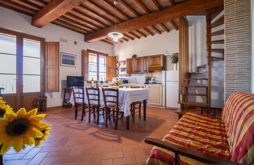 Casamaggiore Apartment | Madone 4, large apartment in agriturismo. Pool, WiFi, tennis