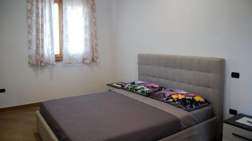 Piazza-Tralia-Pendolo House | Madre Terra