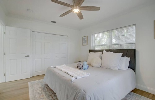 Citrus Isles House | Madrina's - Cozy 3BR-1BA w/ Spacious Backyard