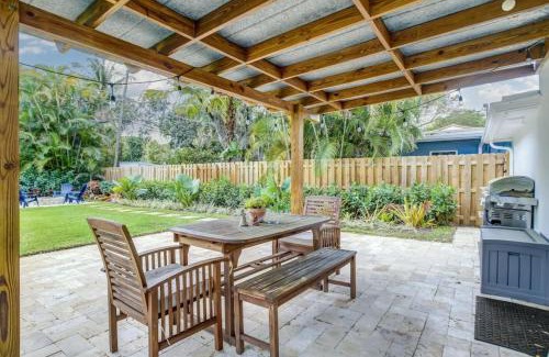 Citrus Isles House | Madrinas Cozy Three Bedroom One Bath with Spacious Backyard