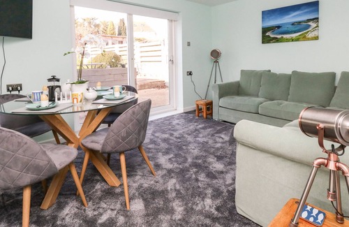 Weymouth House | MAE TIDES, pet friendly, with a garden in Weymouth