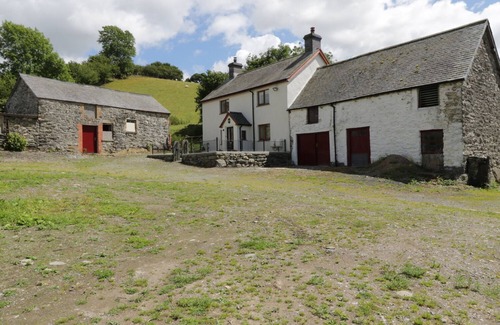 Corwen Cottage | MAERDY COTTAGE, family friendly, character holiday cottage in Corwen