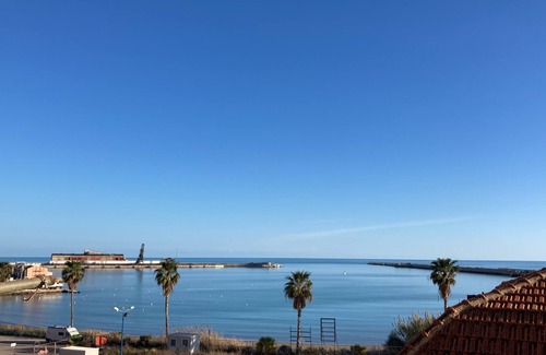 Porto Empedocle Apartment | Magellano Suite, facing the sea, wifi, park