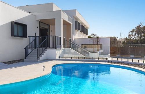 North Avoca House | Maggie's by Coast Hosting