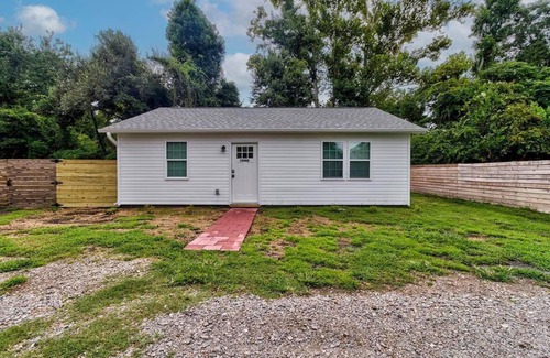 Wilmington House | Maggie's Midtown Bungalow