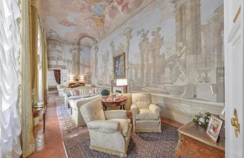 Oltrarno Apartment | Maggio Palace by VacaVilla