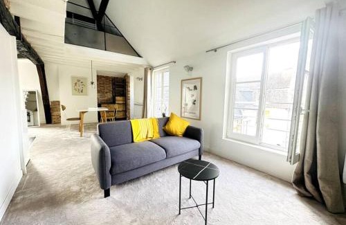 Laon Apartment | Magic Cathédrale