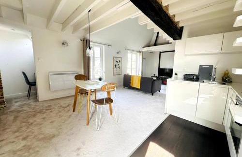 Laon Apartment | Magic Cathédrale