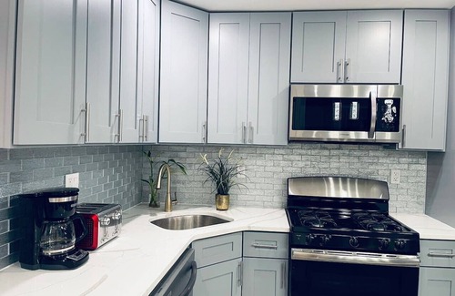 Washington Square West Apartment | Magic Gardens 2BD Apt in Center City