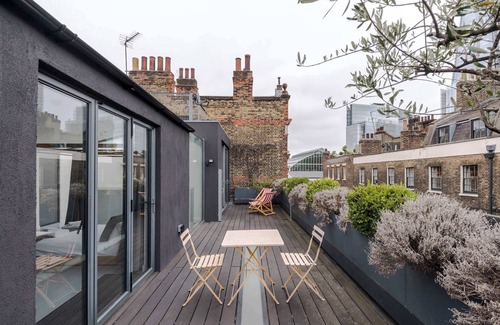 South Bank House | Magic Moments - Borough - by Frankie Says