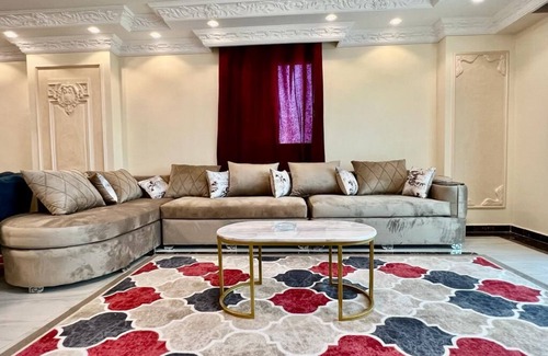 Al Haram Apartment | Magic Pyramids view