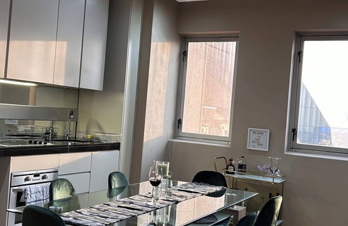 Downtown Johannesburg Apartment | Magic Spot: Your Stylish Urban Escape in Johannesburg