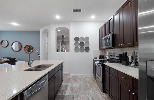 Kissimmee House | ⭐ Magic Stay Villa 4 BR Home Near Disney-EXTREMELY CLEAN/GREAT LOCATION