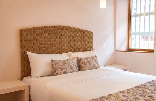 Centro Hotel | Magica Room @Walled City with hot water