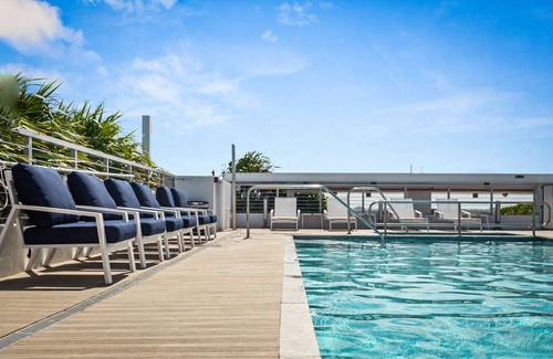 Bay Harbor Islands Apartment | Magical 2BR, 2.5BA Apartment | Bay Harbor Islands Walk to Beach & Rooftop Pool
