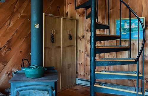 Hillsdale Cabin | magical cabin in the woods