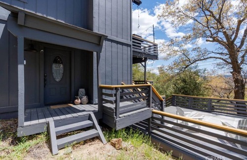 Lake Arrowhead Cabin | Magical Cabin in Lake Arrowhead