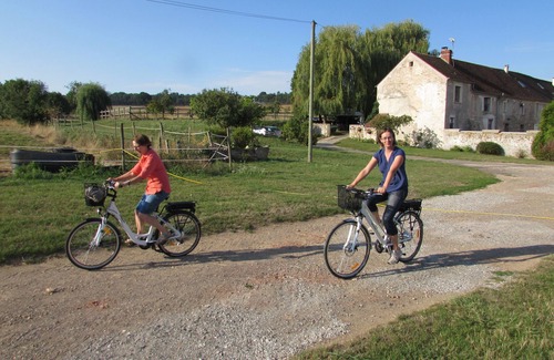 Chierry House | Magical & historic gîte 65 pers. Cousinades-Seminars-Weddings, .