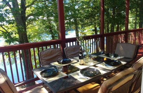 Winchester Cottage | Magical Lakefront Home in Forest Lake