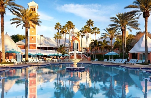 Florida Central Atlantic Coast Hotel | Magical Oasis in the Heart of Orlando! Outdoor Pool, Kitchenette, Free Parking!