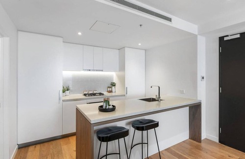 Fortitude Valley Apartment | Magical Sunset Sky-view BEST location in Brisbane