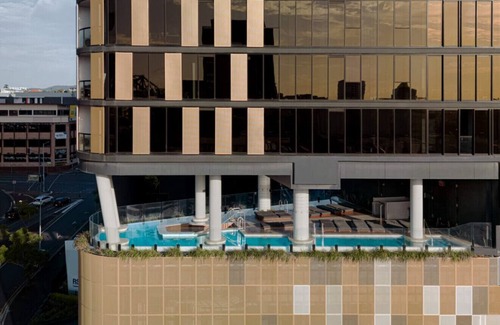 Fortitude Valley Apartment | Magical Sunset Sky-view BEST location in Brisbane