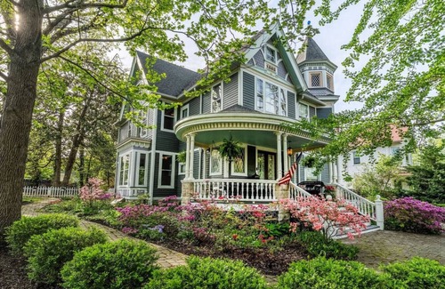 Anna Apartment | Magical Victorian near hiking/wine trail