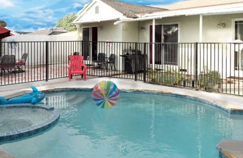 Hermosa Village House | MagicwayVillas + Mickey's Pool Club-house + Walk to Disney