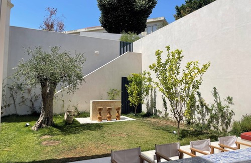 Pena Apartment | Magnífico Apartamento com Jardim e Piscina no Coração de Lisboa - até 8 Pessoas