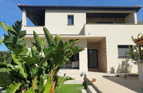 Villelongue-de-la-Salanque Villa | Magnificent villa with swimming pool 10 minutes from the beach.