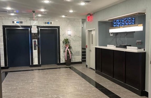 Queens Hotel | Magna Hotel JFK AirTrain