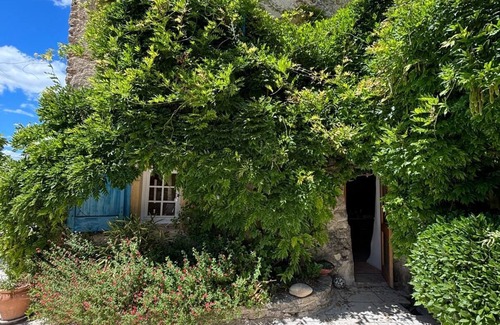 Forcalquier House | Magnanerie Provençale