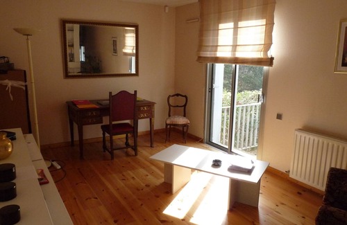 Saint-Paul-Trois-Chateaux Villa | Magnificent architect-designed pool house and large swimming pool in wooded grounds