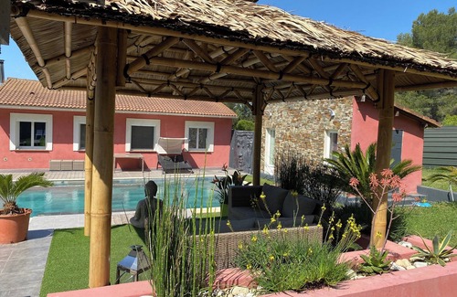 Saint-Mitre-les-Remparts Villa | Magnifique Villa Avec Piscine 10x6m