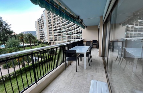 Mandelieu-La-Napoule Apartment | Magnificent 2-room apartment with marina view near the sea