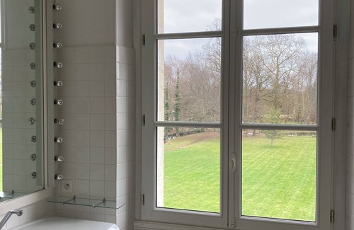 Huismes Other | Magnificent 18th-century château surrounded by 10 hectares of parkland in Chinon