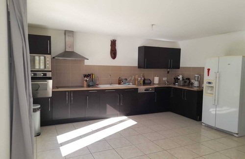 Carces Villa | MAGNIFICENT 5-BEDROOM VILLA WITH SWIMMING POOL