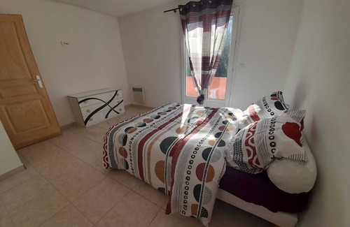 Carces Villa | MAGNIFICENT 5-BEDROOM VILLA WITH SWIMMING POOL