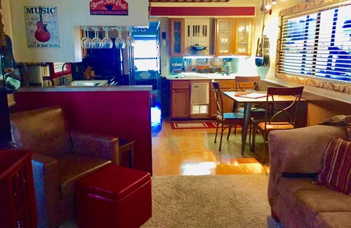 Downtown Knoxville Boat Rental | Magnificent 70' Houseboat with Roof Top Party Deck Walking Distance to DT Knox