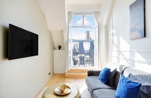 Faubourg-du-Roule Apartment | Magnificent apartment -1BR-4P- Champs-Élysées