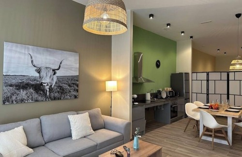 En Corts Apartment | Magnificent Apartment in Ruzafa