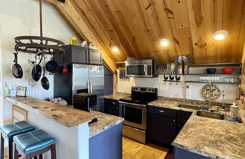 Fort Collins House | Magnificent Barn House nestled peacefully in Buckhorn Valley!