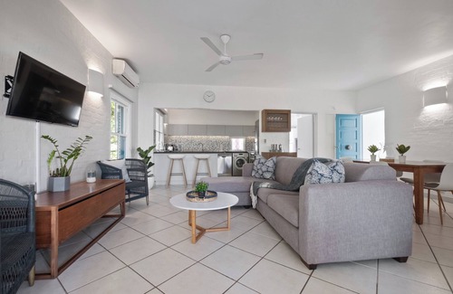Shaka's Rock Apartment | Magnificent Beachside Apartment | Santorini Estate
