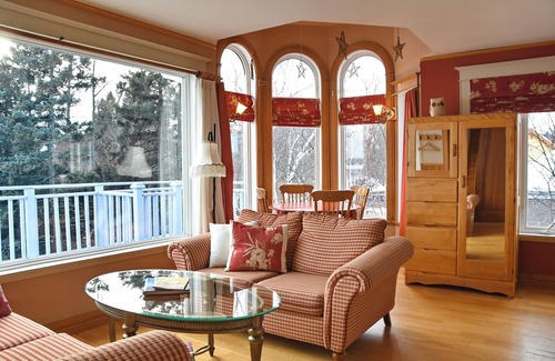 Baie-St-Paul House | Magnificent country home 2 minutes from downtown Baie-Saint-Paul!