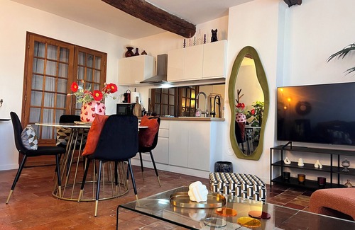 Couronne Urbaine Apartment | Magnificent, cozy T1 apartment in the heart of Aix en Provence's historic city center